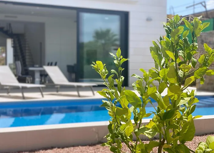Las Colinas Golf & Country Club Residences
